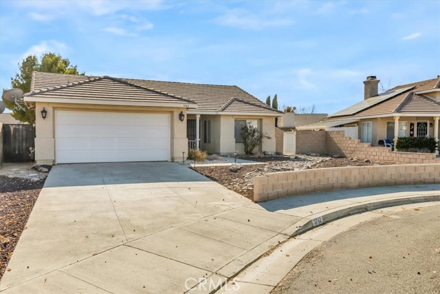 Detail Gallery Image 2 of 21 For 3742 Hickory Ct, Rosamond,  CA 93560 - 3 Beds | 2 Baths