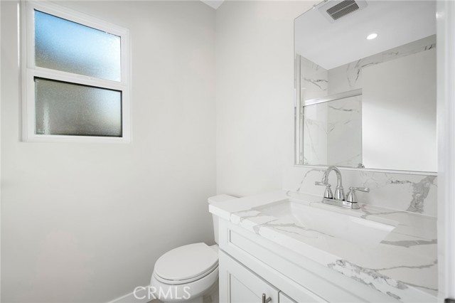 Detail Gallery Image 12 of 14 For 417 Riverdale Dr 415c,  Glendale,  CA 91204 - 1 Beds | 1 Baths