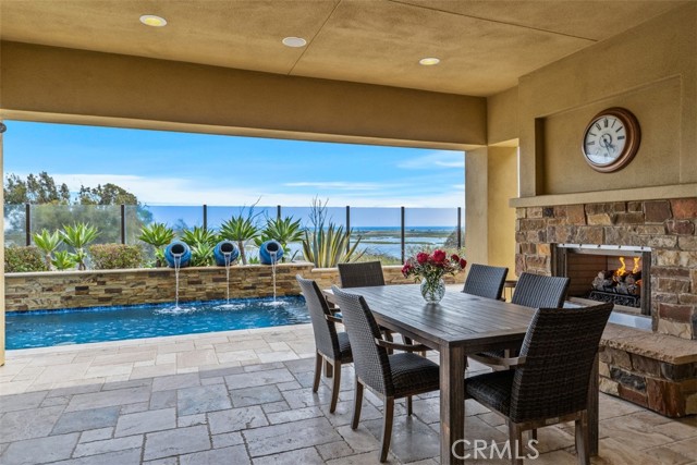 4762 Oceanridge Drive, Huntington Beach CA: https://media.crmls.org/medias/d13fc563-2da6-42ae-a6fb-6477406fc438.jpg