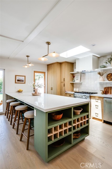 1393 Navarro Avenue, Pasadena CA: https://media.crmls.org/medias/d1401845-1a77-440b-96a0-f01badc55134.jpg