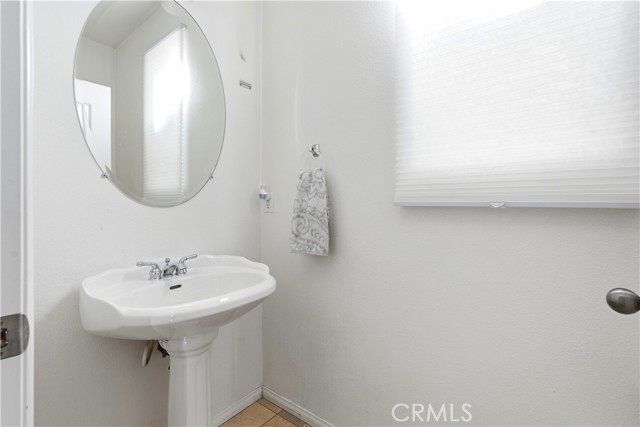 Detail Gallery Image 12 of 26 For 1923 Brockstone Dr, Perris,  CA 92571 - 4 Beds | 2/1 Baths