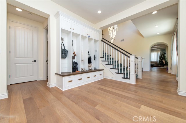 Detail Gallery Image 4 of 35 For 9 Shadybend, Irvine,  CA 92602 - 5 Beds | 4/1 Baths