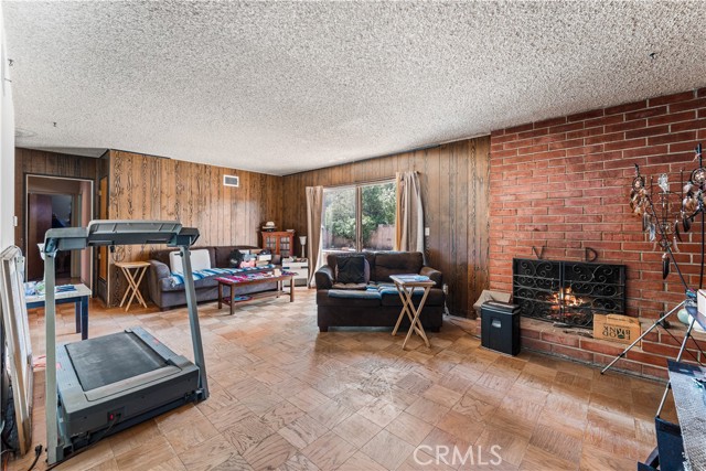 Detail Gallery Image 17 of 41 For 13525 Simshaw, Sylmar,  CA 91342 - 3 Beds | 2 Baths