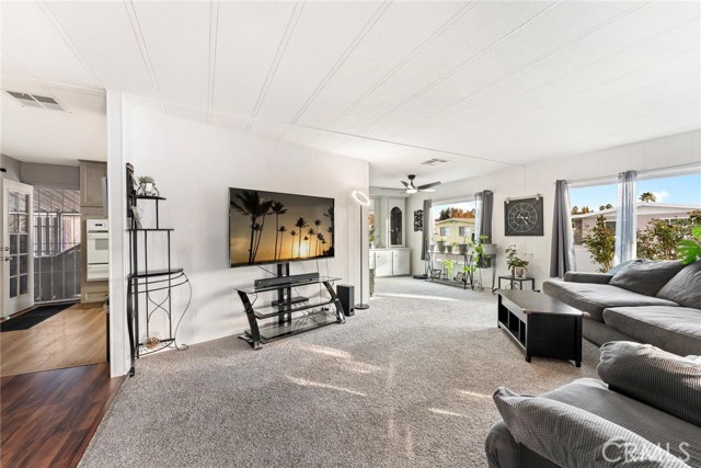 Detail Gallery Image 7 of 35 For 1420 Cabrillo Dr, Hemet,  CA 92543 - 2 Beds | 2 Baths