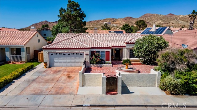 Detail Gallery Image 1 of 45 For 3011 Old Country Ave, Rosamond,  CA 93560 - 4 Beds | 2 Baths