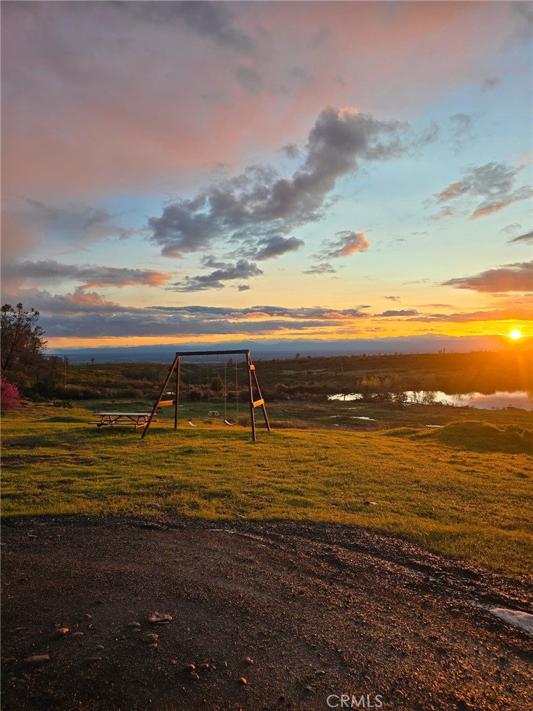 https://media.crmls.org/medias/d142efae-2e81-4c0b-86e6-a6eb8c032c86.jpg?preset=X-Large