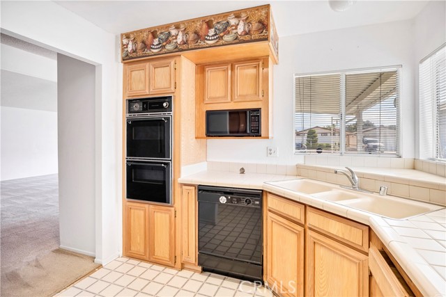 Detail Gallery Image 12 of 41 For 1625 Brentwood Way, Hemet,  CA 92545 - 2 Beds | 2 Baths