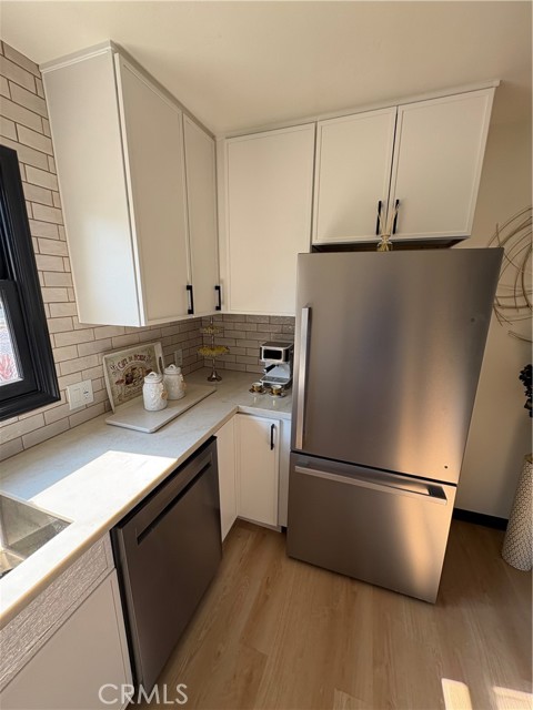 Detail Gallery Image 8 of 16 For 1860 Watson Way, Vista,  CA 92083 - 4 Beds | 2 Baths