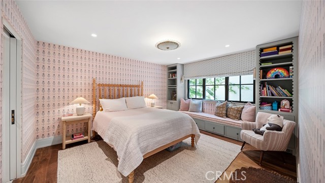 Detail Gallery Image 34 of 45 For 27 Emerald Bay, Laguna Beach,  CA 92651 - 4 Beds | 5/1 Baths