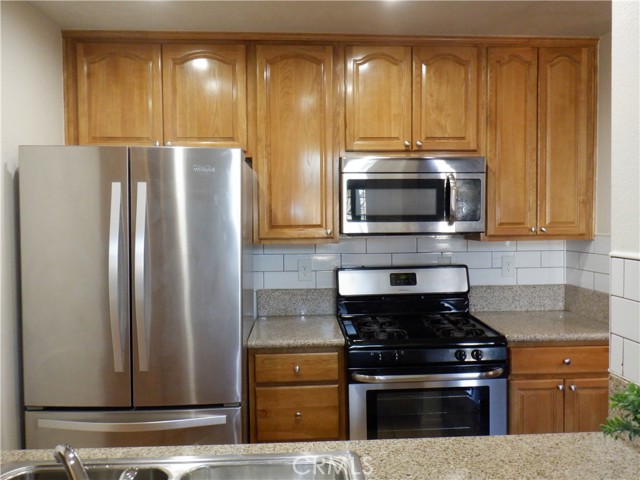 Detail Gallery Image 2 of 16 For 30 Flor De Sol #21,  Rancho Santa Margarita,  CA 92688 - 1 Beds | 1 Baths