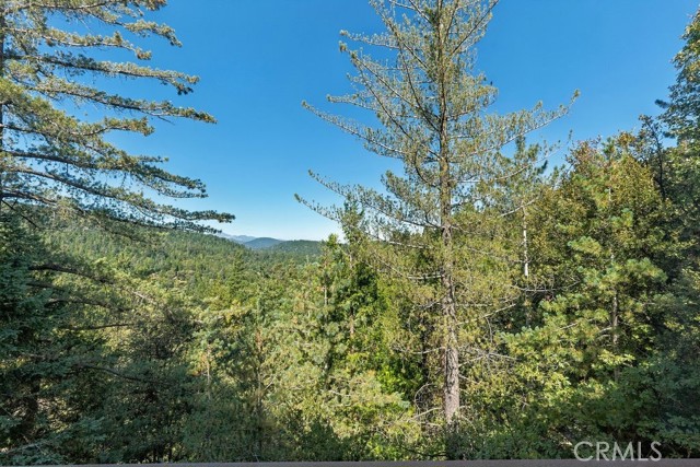 25086 Valle, Crestline, CA 92325