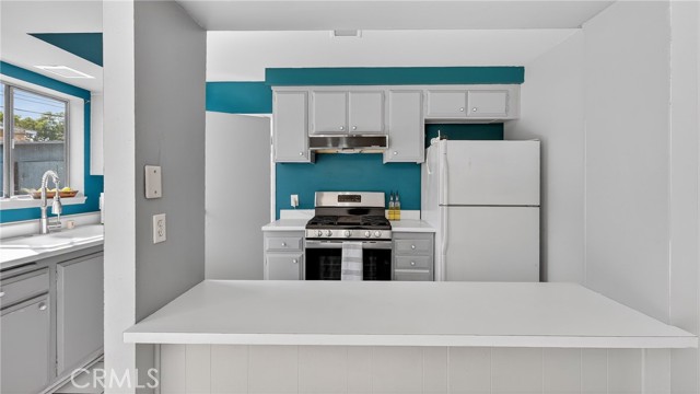 Detail Gallery Image 13 of 31 For 1800 W Gramercy #17,  Anaheim,  CA 92801 - 4 Beds | 2/1 Baths