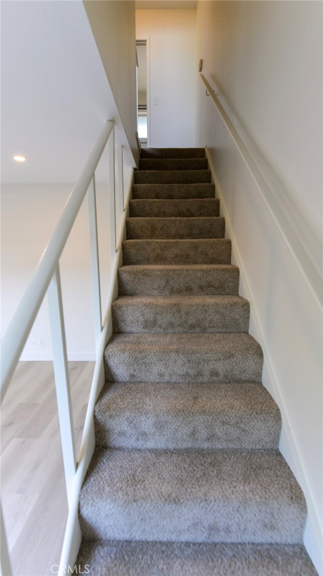 MLS #OC25159807 img 5