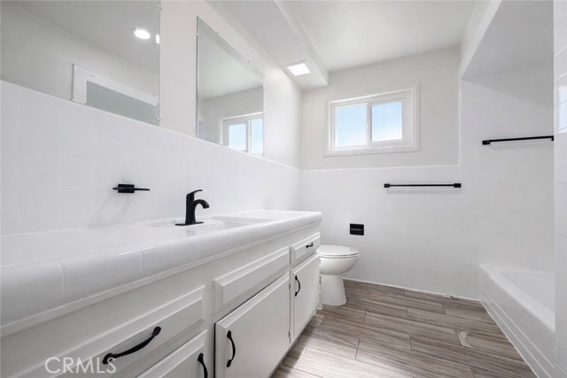 17468 Grevillea Street, Fontana CA: https://media.crmls.org/medias/d146a3f0-a17e-402a-ae43-9ebce7459a5a.jpg