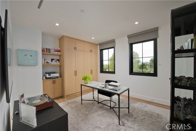 4143 Davana Road, Sherman Oaks CA: https://media.crmls.org/medias/d146b486-ddc6-4264-83d9-a42c66855caa.jpg