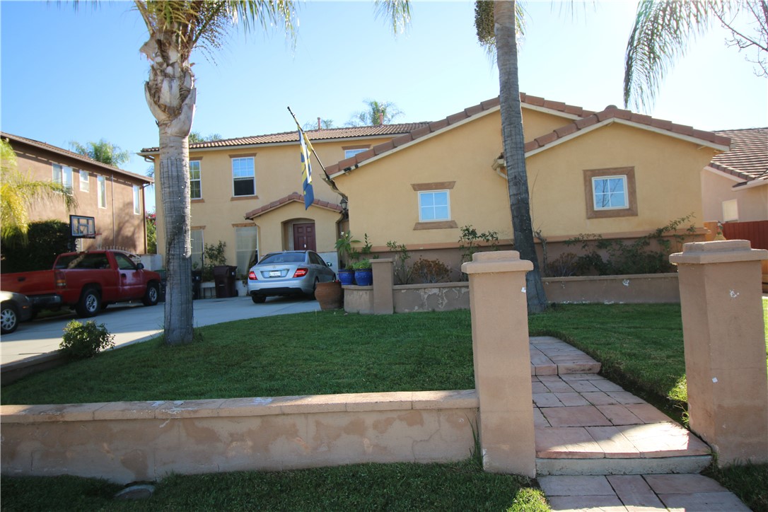 Detail Gallery Image 1 of 2 For 31592 Palomar Rd, Menifee,  CA 92584 - 5 Beds | 2/1 Baths