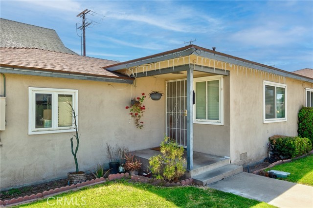 Detail Gallery Image 1 of 4 For 1332 E 4th St, Santa Ana,  CA 92701 - – Beds | – Baths