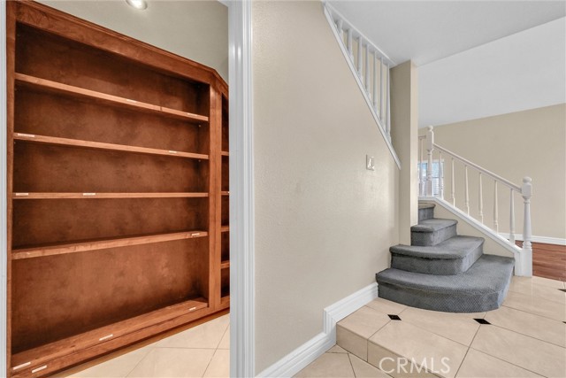 1070 Cannon Road, Riverside CA: https://media.crmls.org/medias/d148a084-5926-43d6-8d3c-2a8b3f8a03e5.jpg