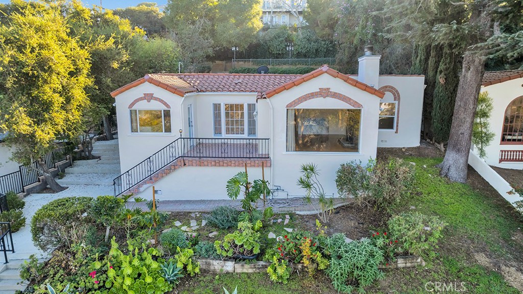 11652 Picturesque DriveStudio City img 1