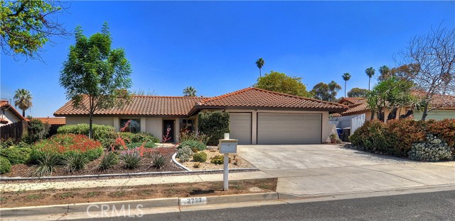 2737 Lexington Pl, Riverside, CA 92506