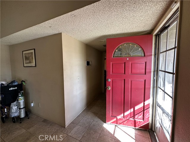 Detail Gallery Image 3 of 13 For 25548 Margaret Ave, Moreno Valley,  CA 92551 - 3 Beds | 2 Baths