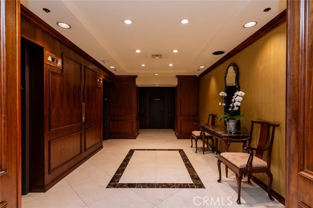 222 Monterey Road, Glendale CA: https://media.crmls.org/medias/d149d6b5-5a85-41ee-9911-8bf95eff2a19.jpg