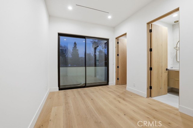 Detail Gallery Image 17 of 22 For 4617 Atoll Ave, Sherman Oaks,  CA 91423 - 5 Beds | 5 Baths