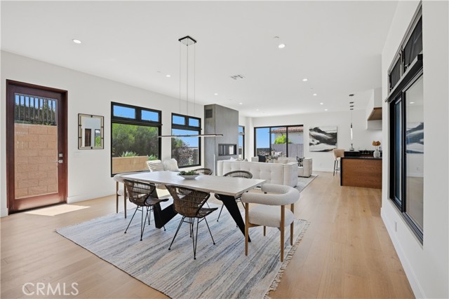 Detail Gallery Image 35 of 72 For 5108 Gordon Ln, San Diego,  CA 92109 - 4 Beds | 5/1 Baths