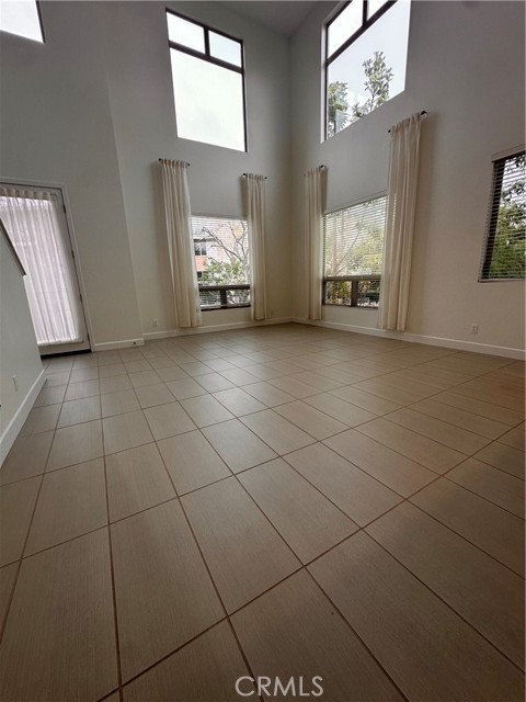 Detail Gallery Image 6 of 69 For 27 Soho, Irvine,  CA 92612 - 3 Beds | 3 Baths