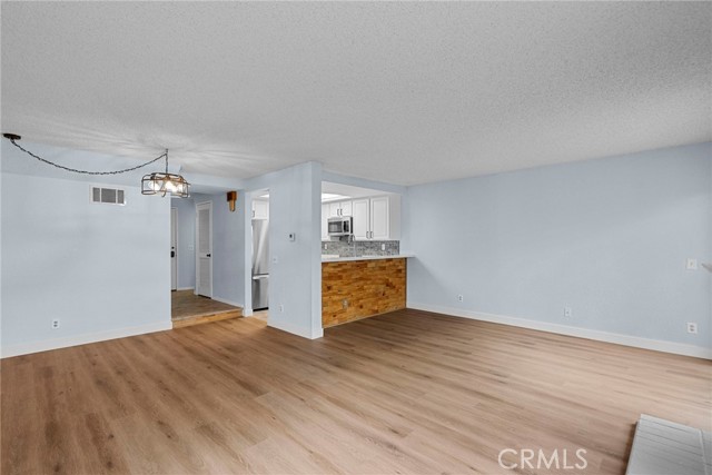 Detail Gallery Image 15 of 34 For 15735 Nordhoff St #36,  North Hills,  CA 91343 - 2 Beds | 2/1 Baths