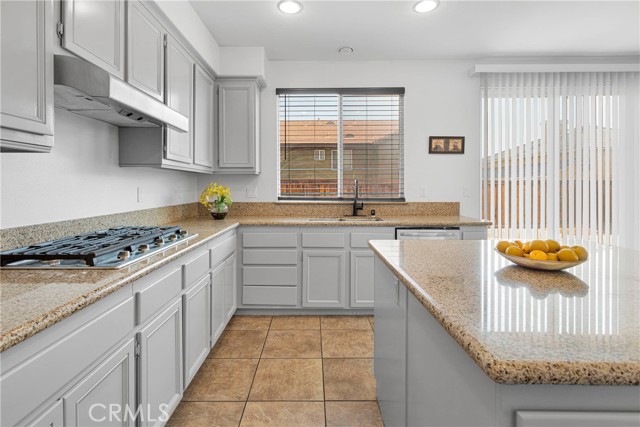 Detail Gallery Image 17 of 51 For 12626 Luna Rd, Victorville,  CA 92392 - 5 Beds | 3/1 Baths