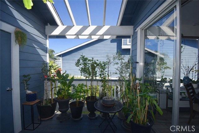 Detail Gallery Image 4 of 23 For 12061 Brighton Riv, Unit 47, Fountain Valley,  CA 92708 - 2 Beds | 1 Baths