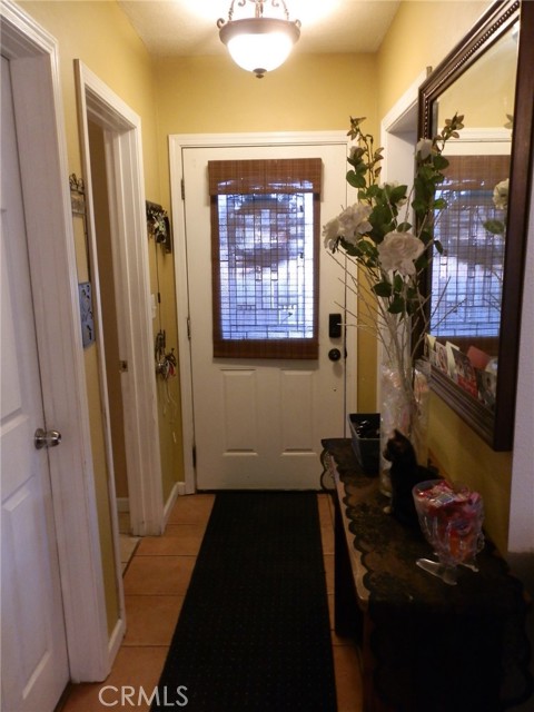 Detail Gallery Image 7 of 24 For 114 S Encina, Rialto,  CA 92376 - 4 Beds | 1 Baths