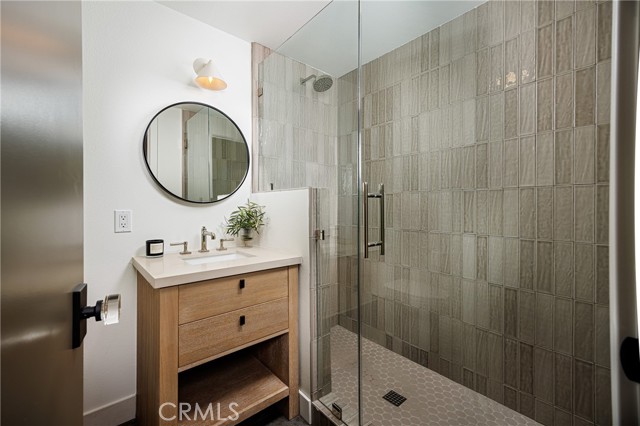 Detail Gallery Image 24 of 31 For 3620 Catamaran, Corona Del Mar,  CA 92625 - 4 Beds | 2/1 Baths