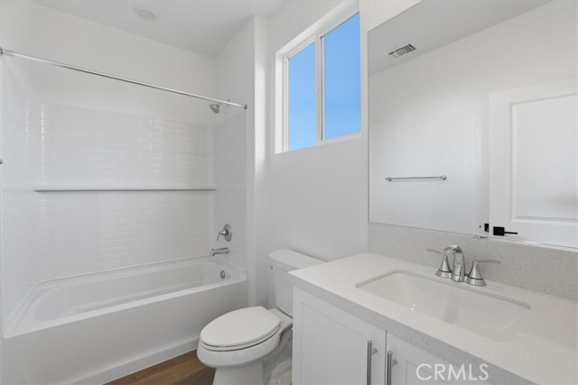 Detail Gallery Image 26 of 55 For 27321 Bear Creek Ln, Valencia,  CA 91381 - 4 Beds | 3/1 Baths