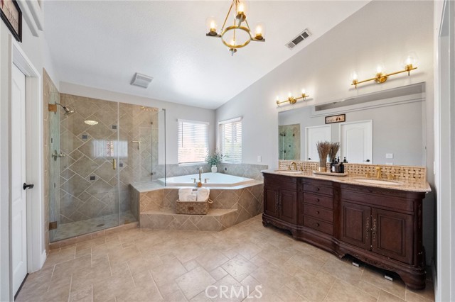 40493 Calle Katerine, Temecula CA: https://media.crmls.org/medias/d14cda30-4f90-4ce5-870d-05a11bfbc643.jpg