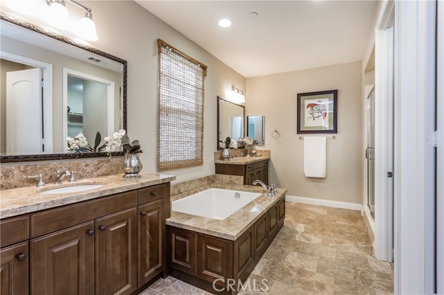 Detail Gallery Image 17 of 28 For 110 Shadowbrook, Irvine,  CA 92604 - 3 Beds | 2/1 Baths