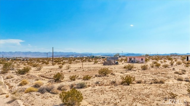 Detail Gallery Image 13 of 29 For 1560 Lear Ave, Twentynine Palms,  CA 92277 - 0 Beds | 0 Baths