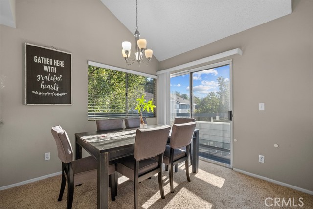 Detail Gallery Image 6 of 42 For 26964 Flo Ln #324,  Canyon Country,  CA 91351 - 2 Beds | 2 Baths
