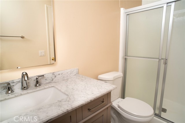 Detail Gallery Image 8 of 13 For 8556 Kelvin Ave, Winnetka,  CA 91306 - 3 Beds | 2 Baths