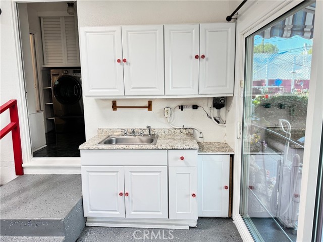 Detail Gallery Image 23 of 69 For 19523 Friar, Tarzana,  CA 91335 - 3 Beds | 2 Baths