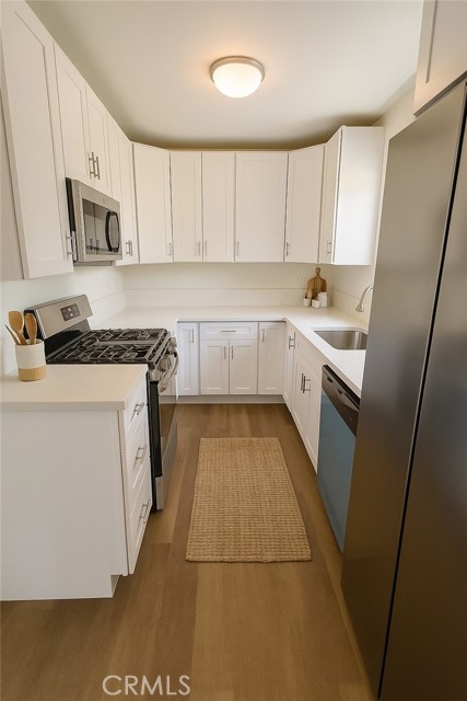 2625 San Marino Street, Los Angeles CA: https://media.crmls.org/medias/d15090a9-76f7-411a-8b22-c8ddd42e022a.jpg