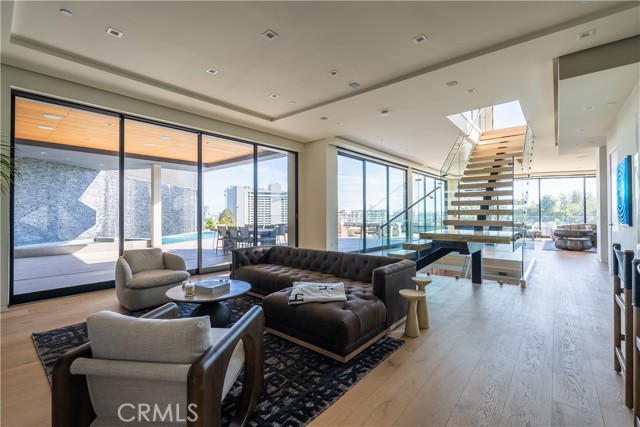 1947 Glencoe Way, Los Angeles CA: https://media.crmls.org/medias/d150e903-7627-4ba0-a1f0-a368b537c82c.jpg