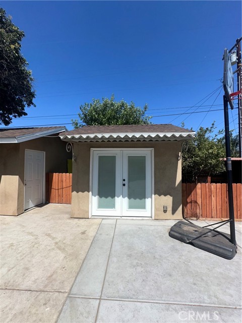 9387 Frankfort Avenue, Fontana CA: https://media.crmls.org/medias/d1520650-cf0c-407b-9b71-d708270322f0.jpg