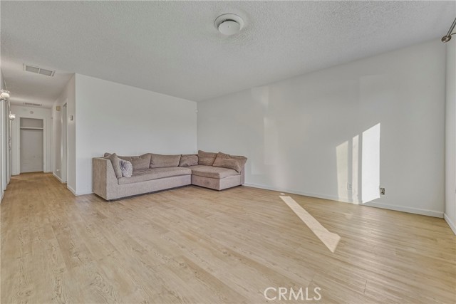 Detail Gallery Image 15 of 36 For 639 W Donna Dr, Merced,  CA 95348 - 3 Beds | 2 Baths