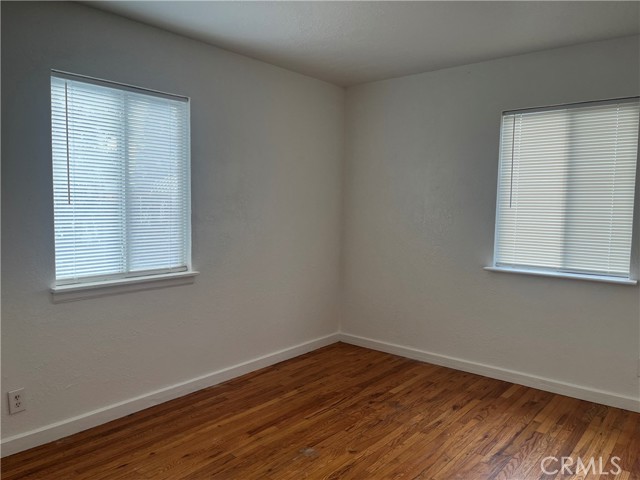 Detail Gallery Image 30 of 46 For 1020 W 24th St, Merced,  CA 95340 - 5 Beds | 1/1 Baths