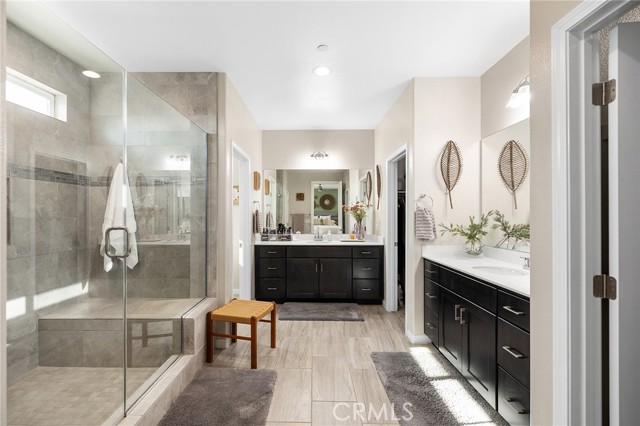 Detail Gallery Image 12 of 47 For 34743 Serissa Ct, Murrieta,  CA 92563 - 5 Beds | 3/1 Baths