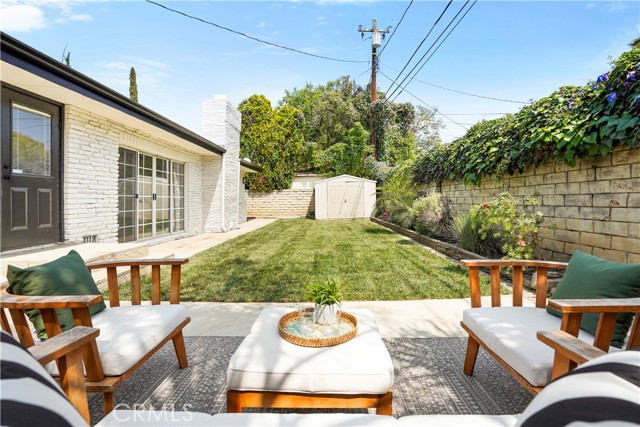 Detail Gallery Image 40 of 46 For 18324 Sylvan St, Tarzana,  CA 91335 - 4 Beds | 2 Baths
