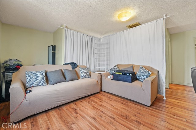 Detail Gallery Image 21 of 40 For 4960 4962 Gambier St, Los Angeles,  CA 90032 - – Beds | – Baths