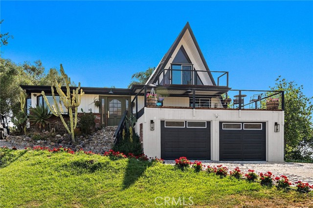 19041 Live Oak Canyon Road, Trabuco Canyon CA: https://media.crmls.org/medias/d154bf9c-d1a9-4f26-825c-2edef829bd1a.jpg